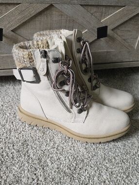 Cliffs by WHITE MOUNTAIN Cream Lace-Up Knit Cuff Ankle Boots
